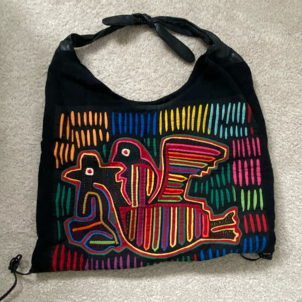 Wool woven bag made in equador